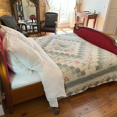 Sweet Cornelia Bed & Breakfast Bruniquel