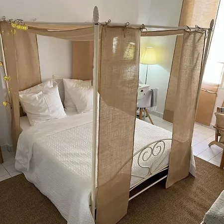 Sweet Cornelia Отель типа 