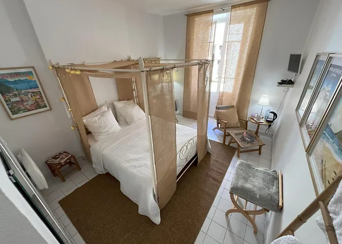 Sweet Cornelia Bed & Breakfast 3*